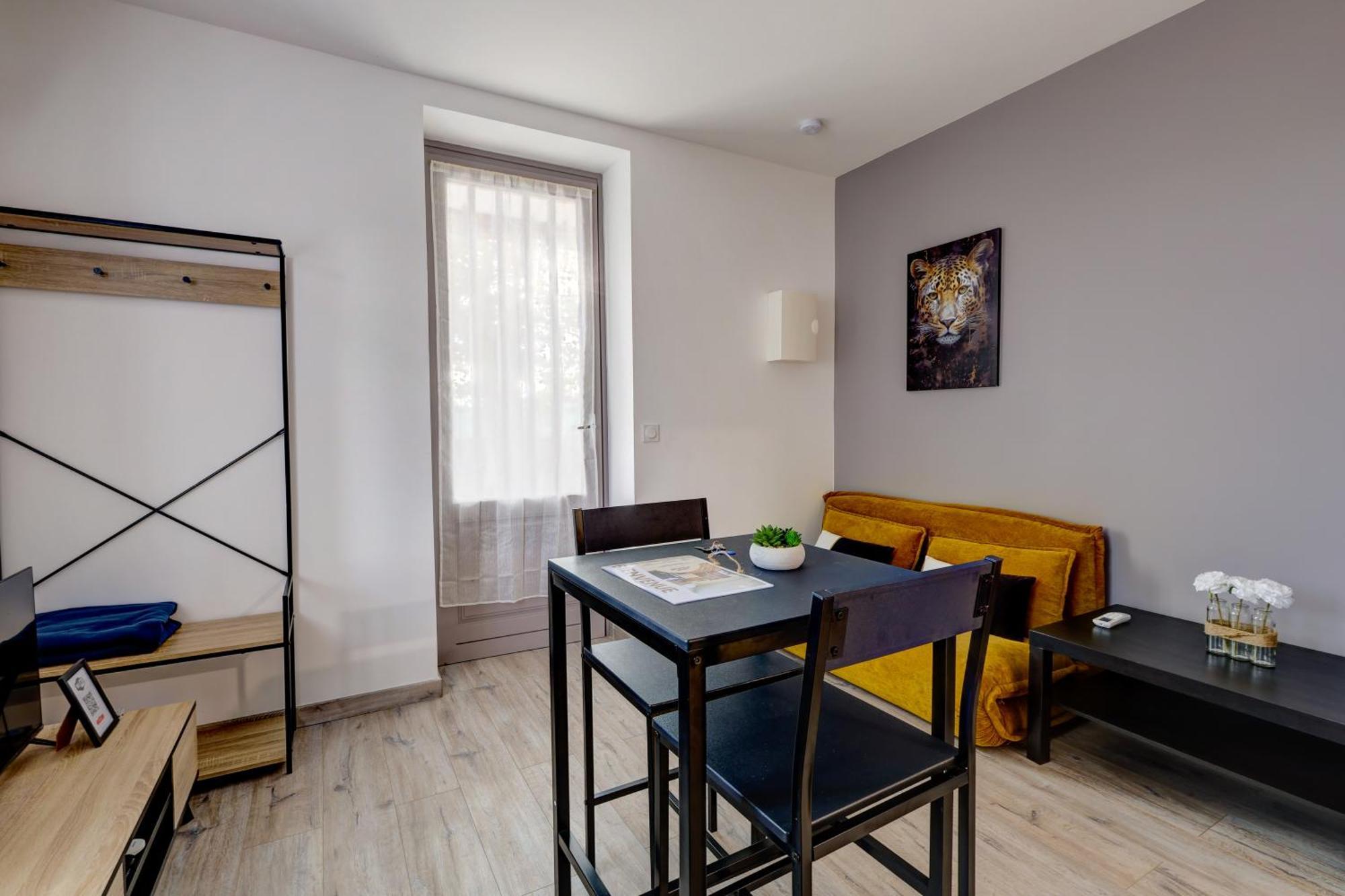 Apartamento Le Westy 2 Hieres-Sur-Amby Exterior foto