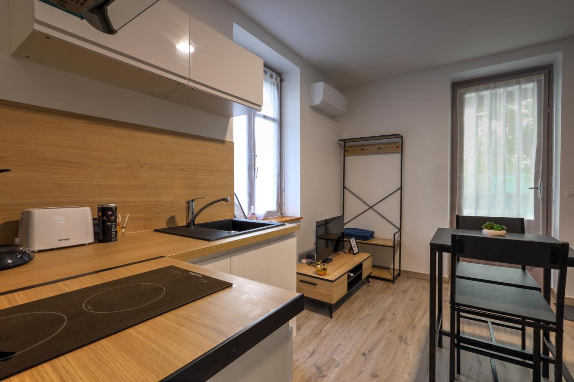 Apartamento Le Westy 2 Hieres-Sur-Amby Exterior foto